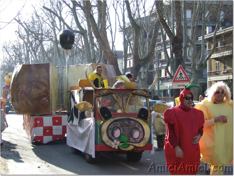 Anteprima sfilata 2007 176 183 KB