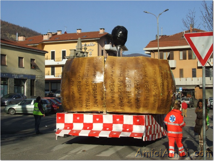 Anteprima sfilata 2007 180 155 KB