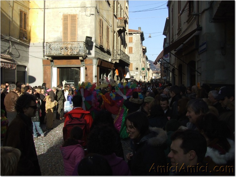 Anteprima sfilata 2007 185 132 KB