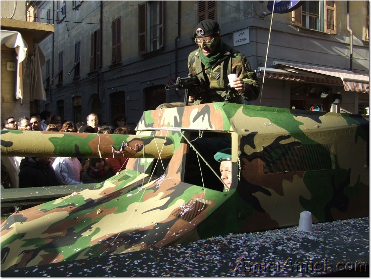 Anteprima sfilata 2007 189 161 KB