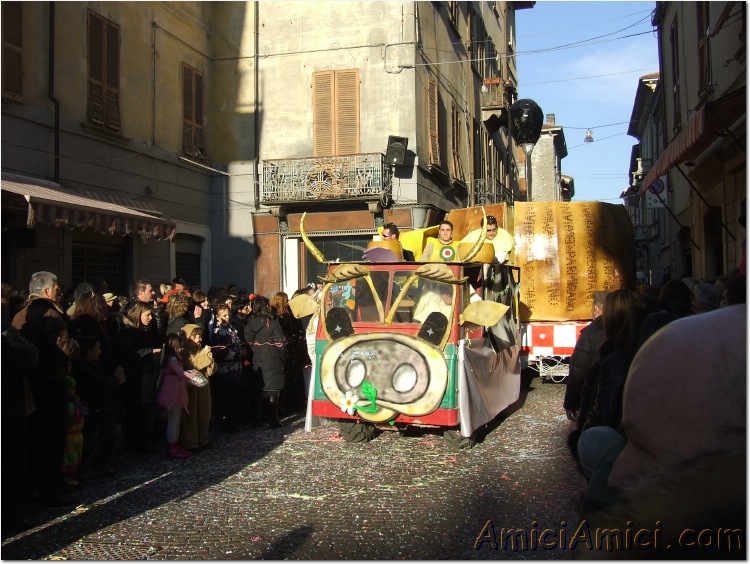 Anteprima sfilata 2007 238 162 KB