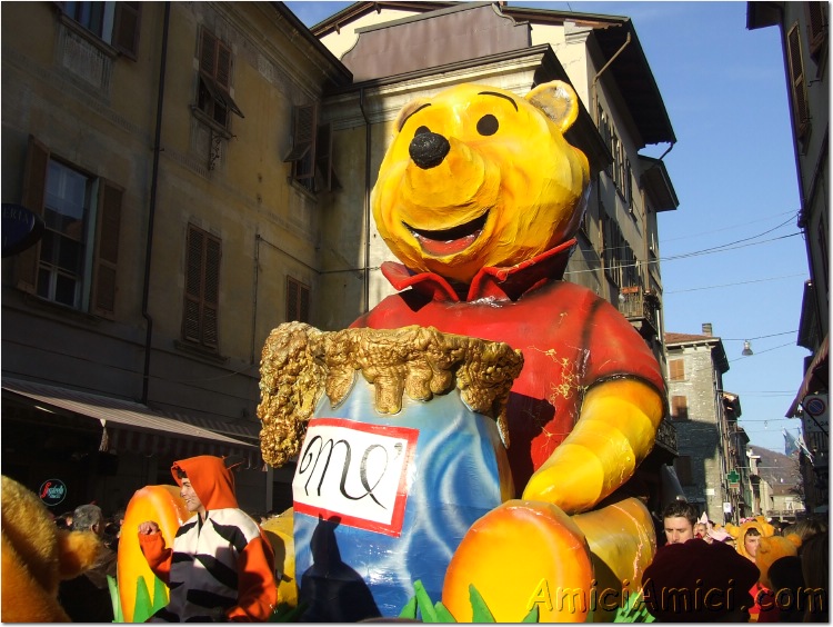 Anteprima sfilata 2007 249 151 KB