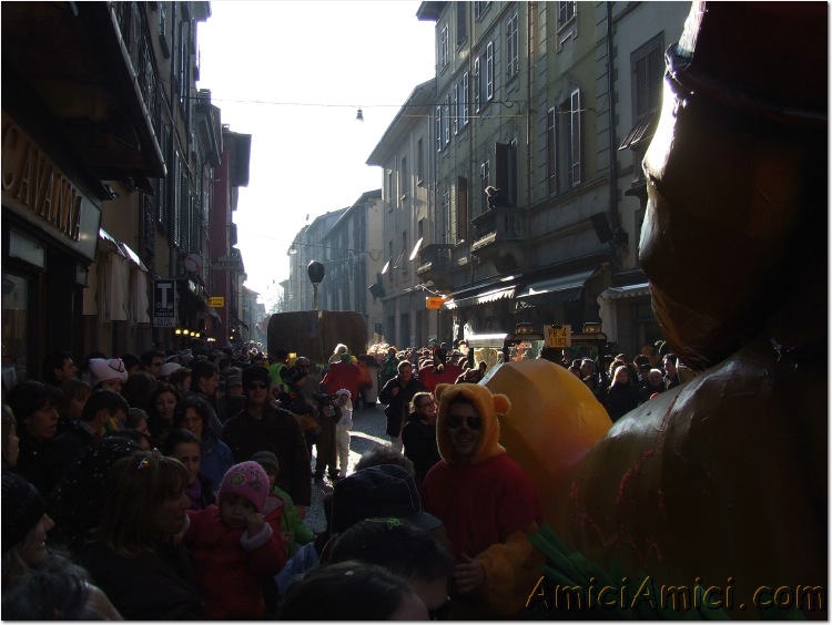 Anteprima sfilata 2007 257 107 KB