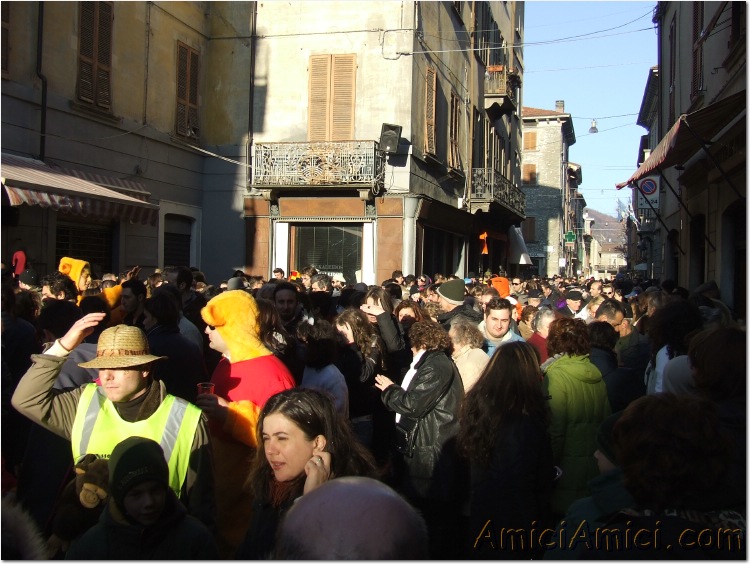 Anteprima sfilata 2007 258 144 KB