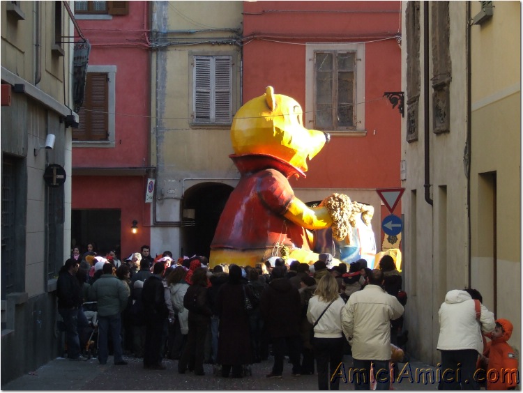 Anteprima sfilata 2007 259 118 KB