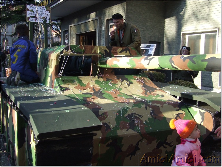 Anteprima sfilata 2007 265 164 KB