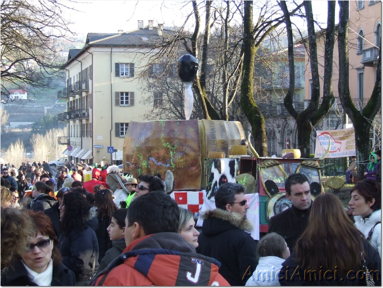 Anteprima sfilata 2007 277 193 KB