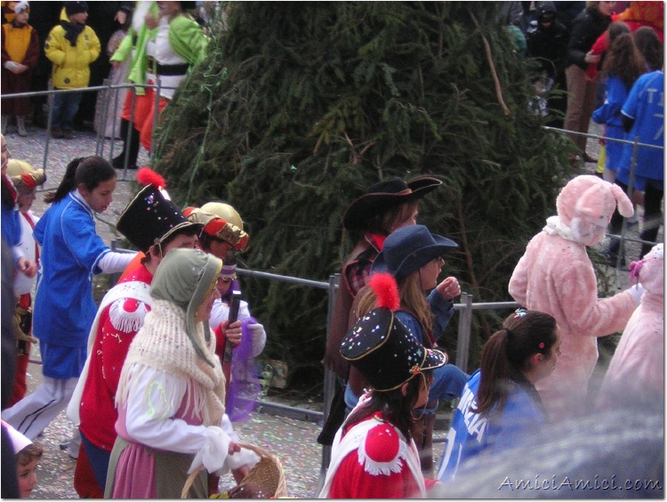 Carnevale a Bedonia 087 166 KB