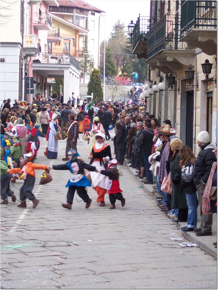 Carnevale bedoniese 2006 012 320 KB