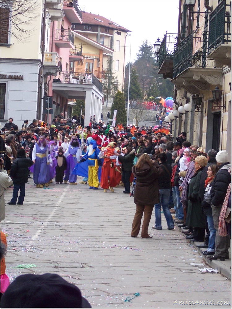 Carnevale bedoniese 2006 015 325 KB