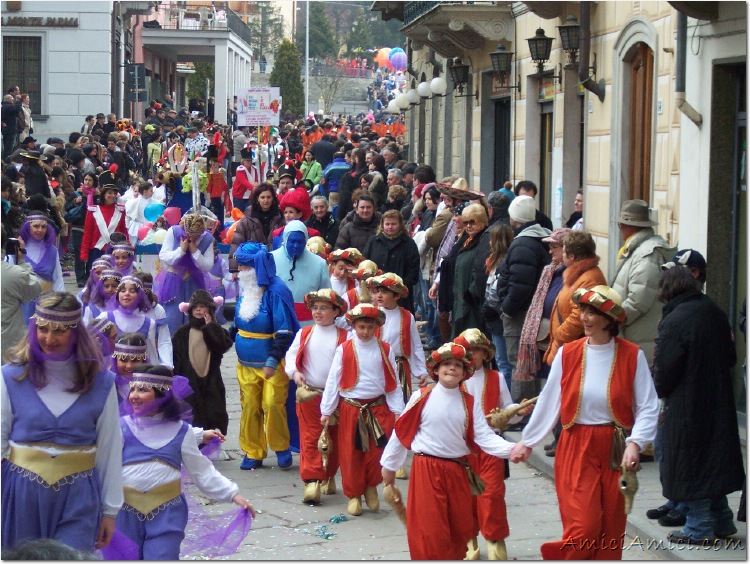 Carnevale bedoniese 2006 016 195 KB