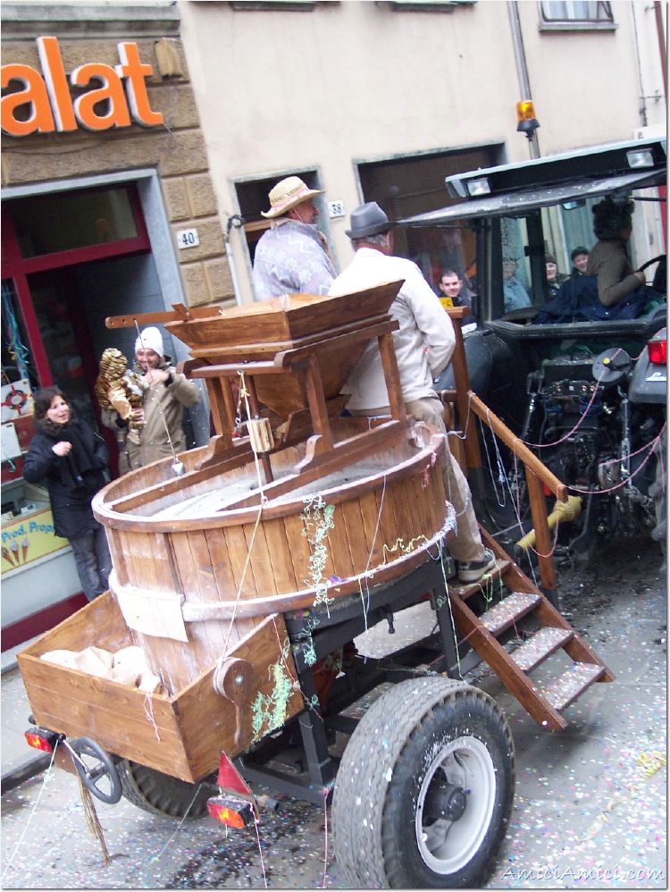 Carnevale bedoniese 2006 084 295 KB