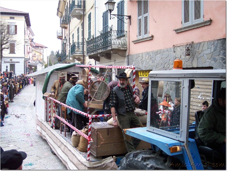 Carnevale bedoniese 2006 085 200 KB