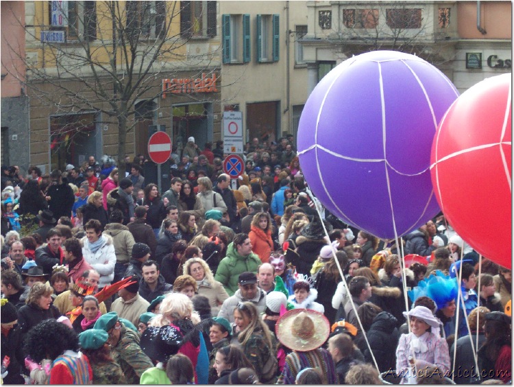Carnevale bedoniese 2006 176 183 KB