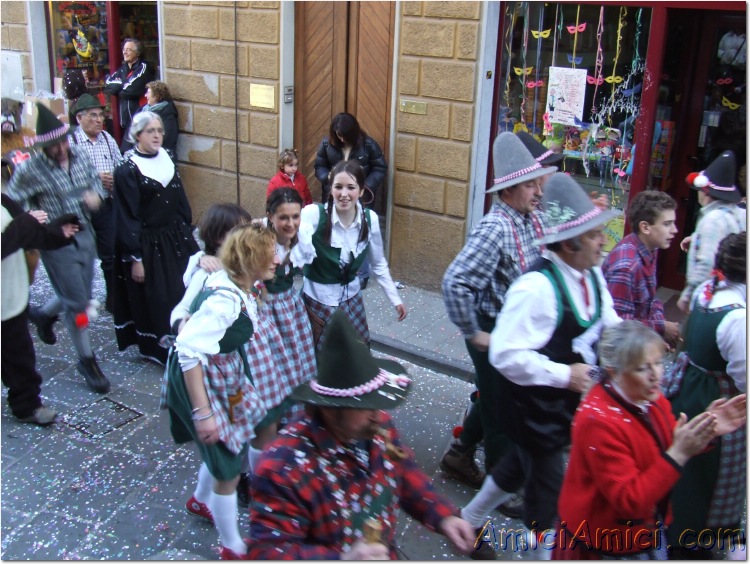 Carnevale bedoniese 2007 200 175 KB