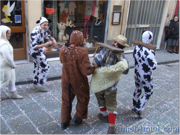 Carnevale bedoniese 2007 214 178 KB