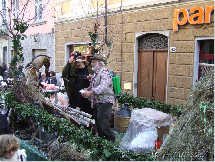 Carnevale bedoniese 2007 230 216 KB