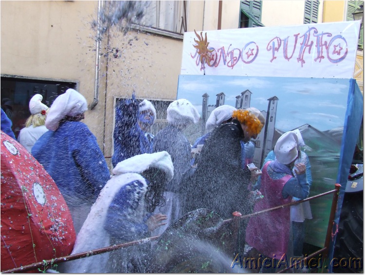 Carnevale bedoniese 2007 241 165 KB
