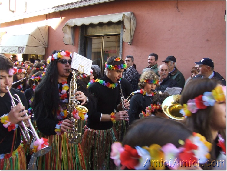 Carnevale bedoniese 2007 260 144 KB
