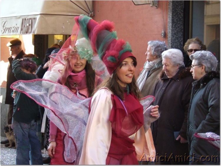Carnevale bedoniese 2007 266 133 KB