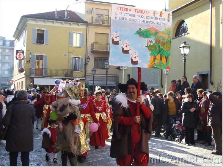 Carnevale bedoniese 2007 270 165 KB