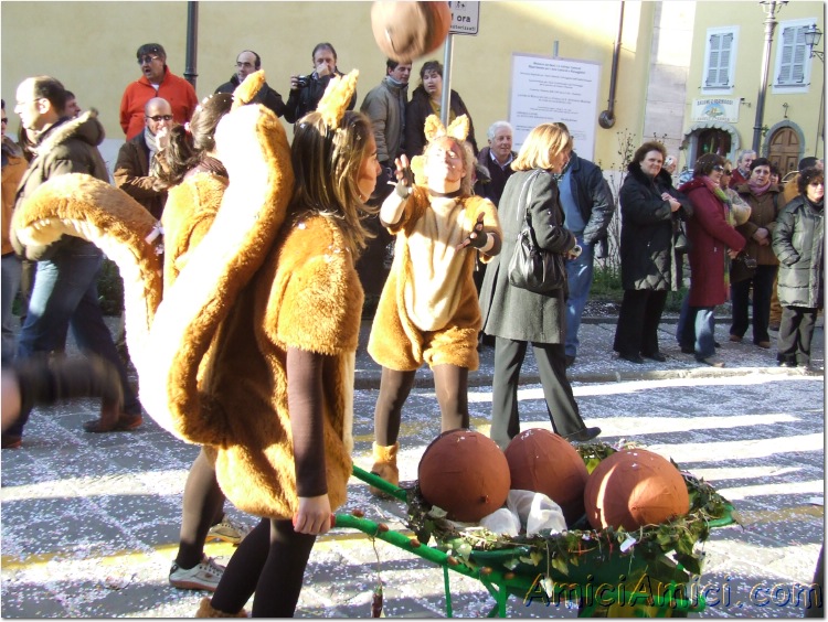 Carnevale bedoniese 2007 297 184 KB