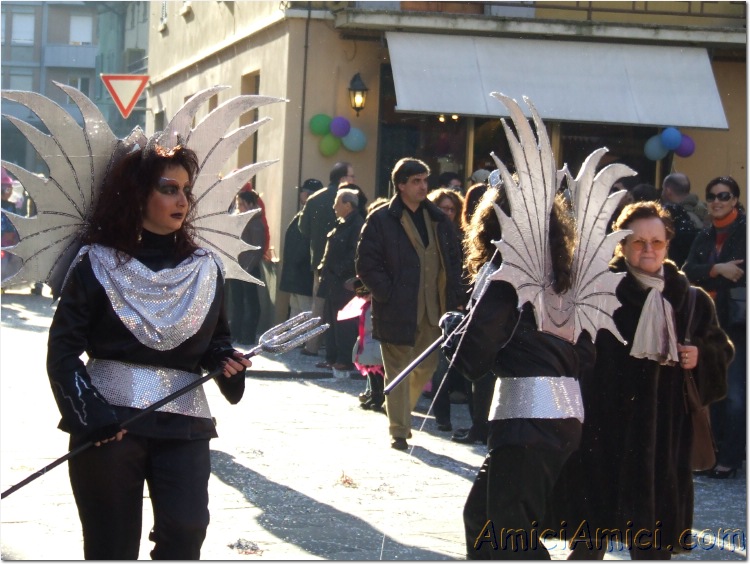 Carnevale bedoniese 2007 302 138 KB