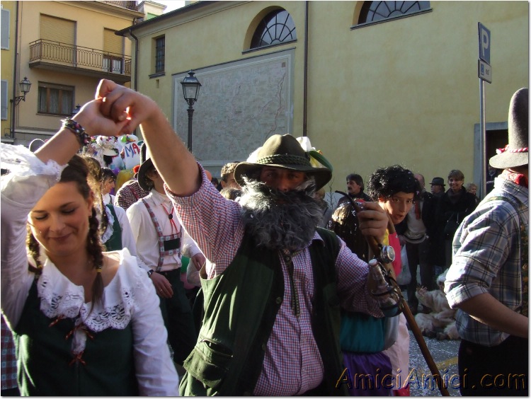Carnevale bedoniese 2007 361 143 KB