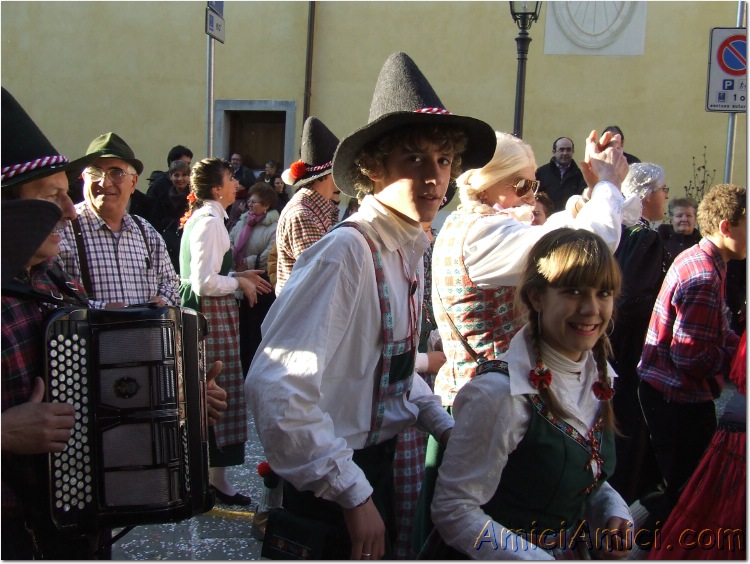 Carnevale bedoniese 2007 362 146 KB