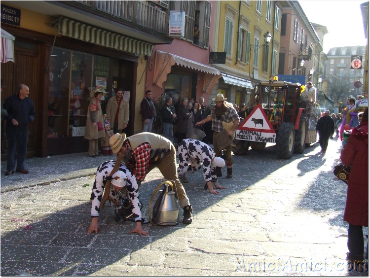 Carnevale bedoniese 2007 373 176 KB