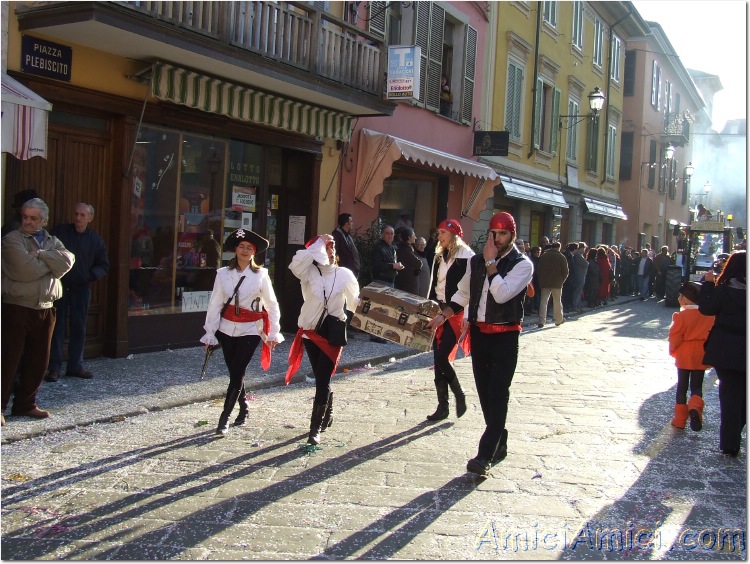 Carnevale bedoniese 2007 379 187 KB