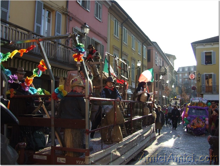 Carnevale bedoniese 2007 385 155 KB