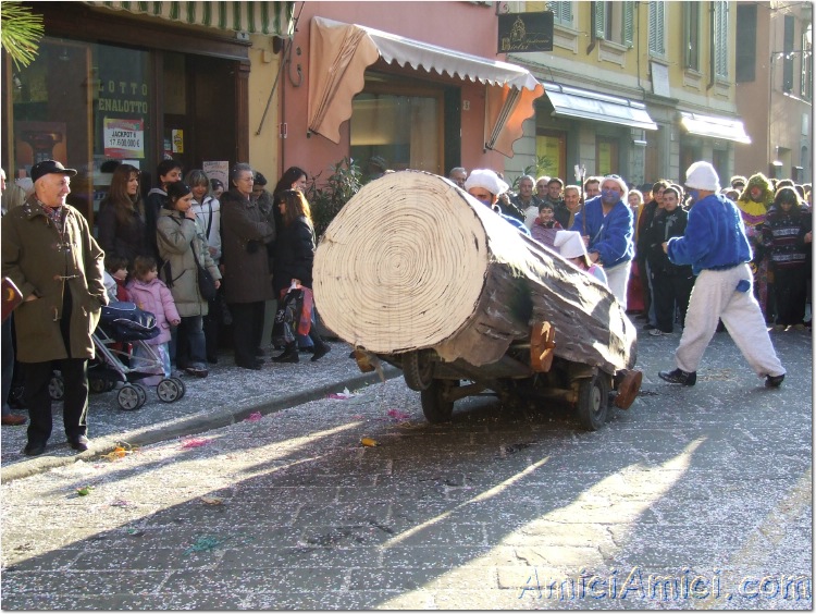 Carnevale bedoniese 2007 402 186 KB