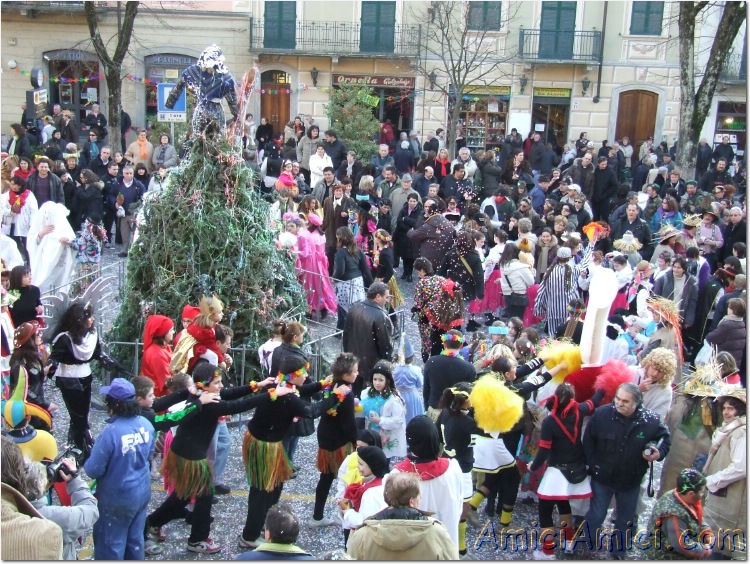 Carnevale bedoniese 2007 437 228 KB