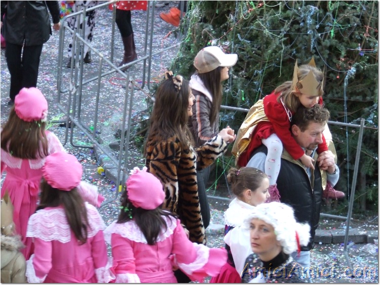 Carnevale bedoniese 2007 438 182 KB