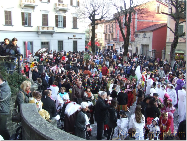 Carnevale bedoniese 2007 448 218 KB