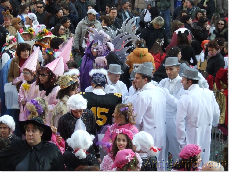 Carnevale bedoniese 2007 450 170 KB