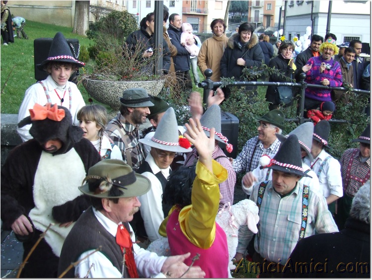 Carnevale bedoniese 2007 495 186 KB