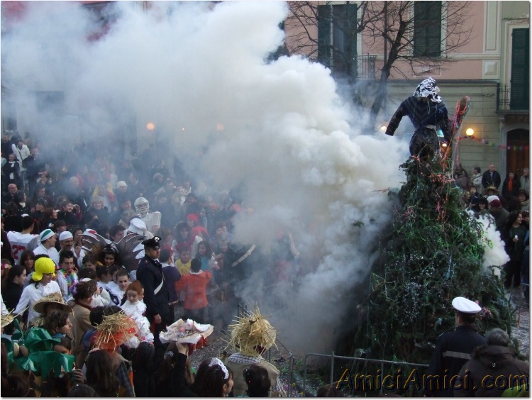 Carnevale bedoniese 2007 554 133 KB