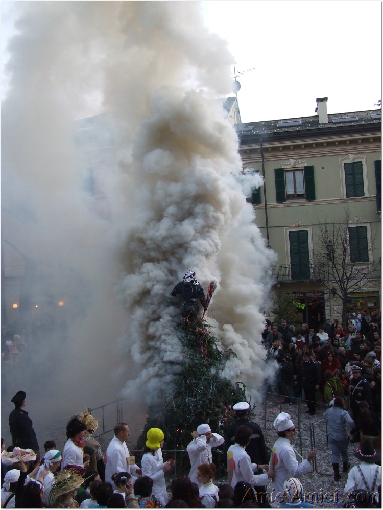 Carnevale bedoniese 2007 555 185 KB