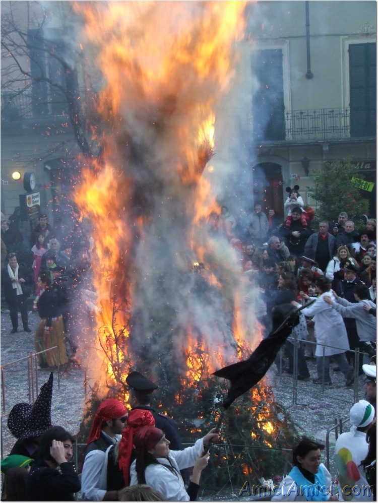 Carnevale bedoniese 2007 566 226 KB