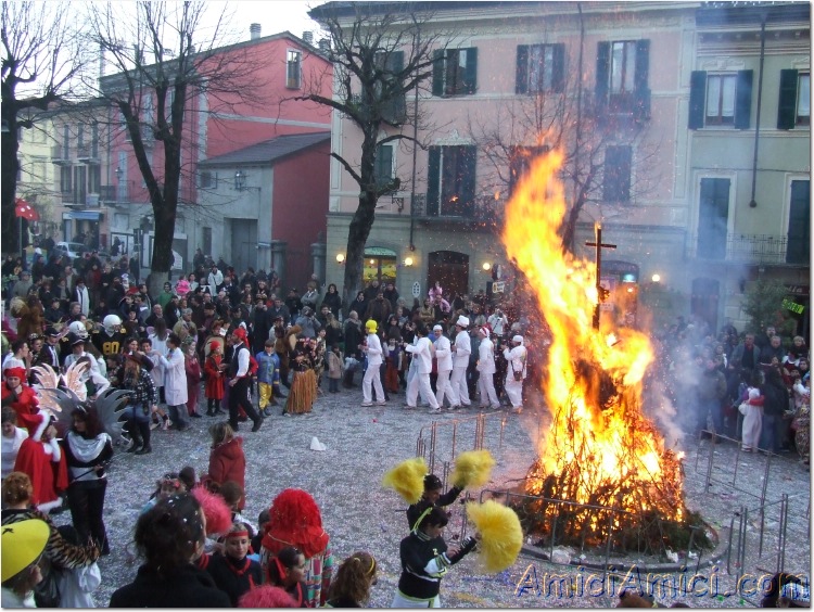 Carnevale bedoniese 2007 577 192 KB