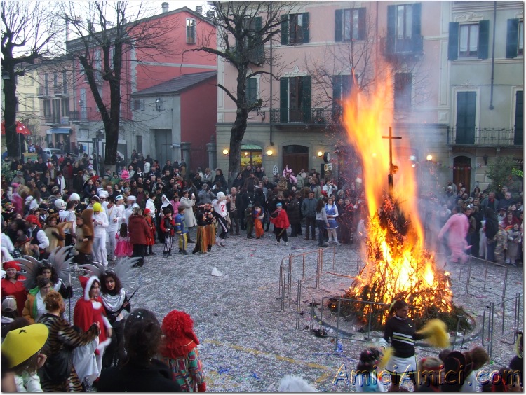 Carnevale bedoniese 2007 578 196 KB
