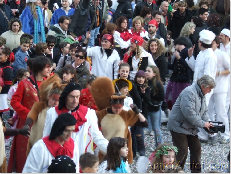 Carnevale bedoniese 2007 601 161 KB