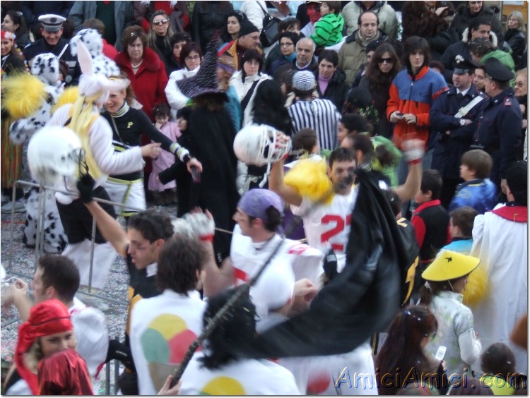 Carnevale bedoniese 2007 603 146 KB