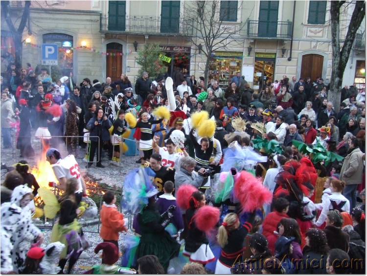 Carnevale bedoniese 2007 606 193 KB