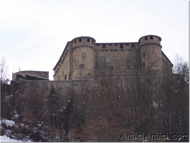 Compiano sotto la neve 31 185 KB